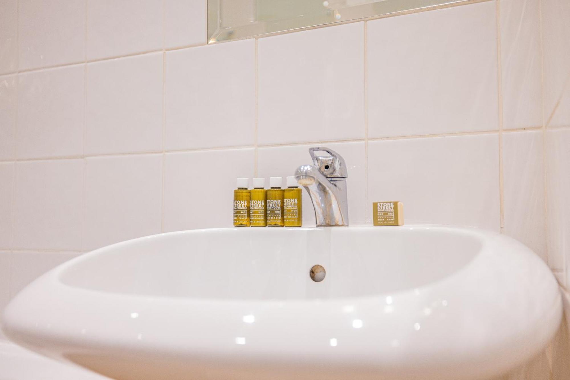 Gorgeous 3 B Edroom Home In Little Venice London Exteriör bild